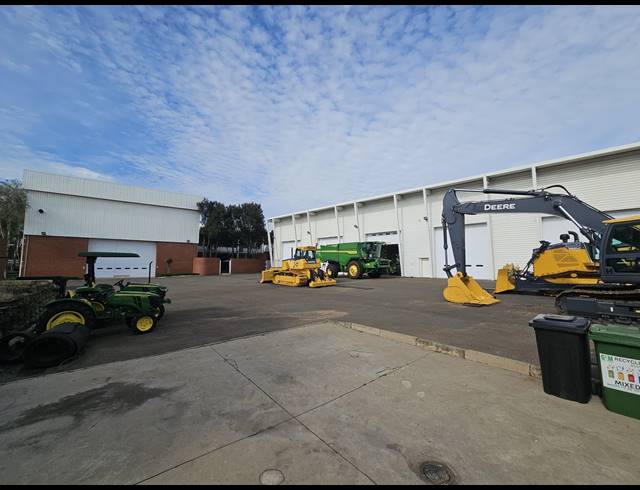 4,633M² TRAINING FACILITY FOR SALE IN HUGHES